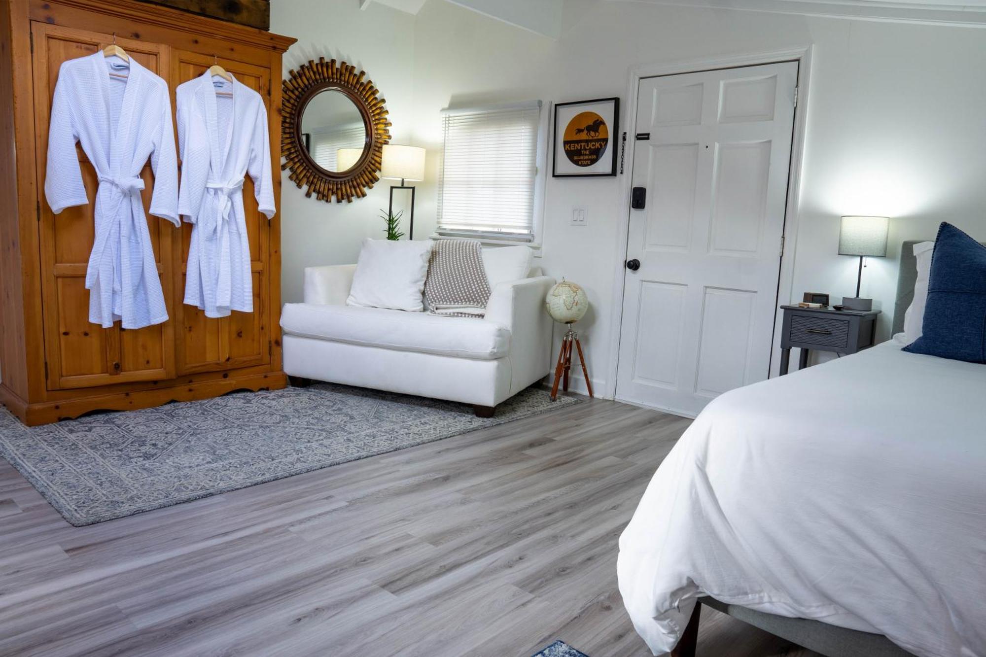 Apartment Carriage On Capital Near Distilleries & Downtown